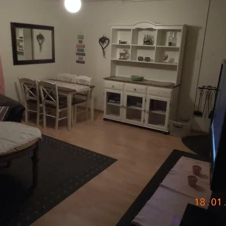 Varmanns Vei Overnatting Apartament
